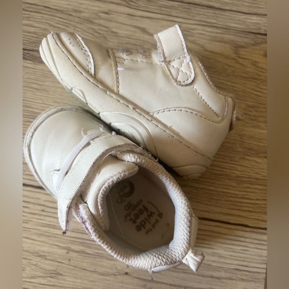 Stride Rite 360 toddler shoes size 4m